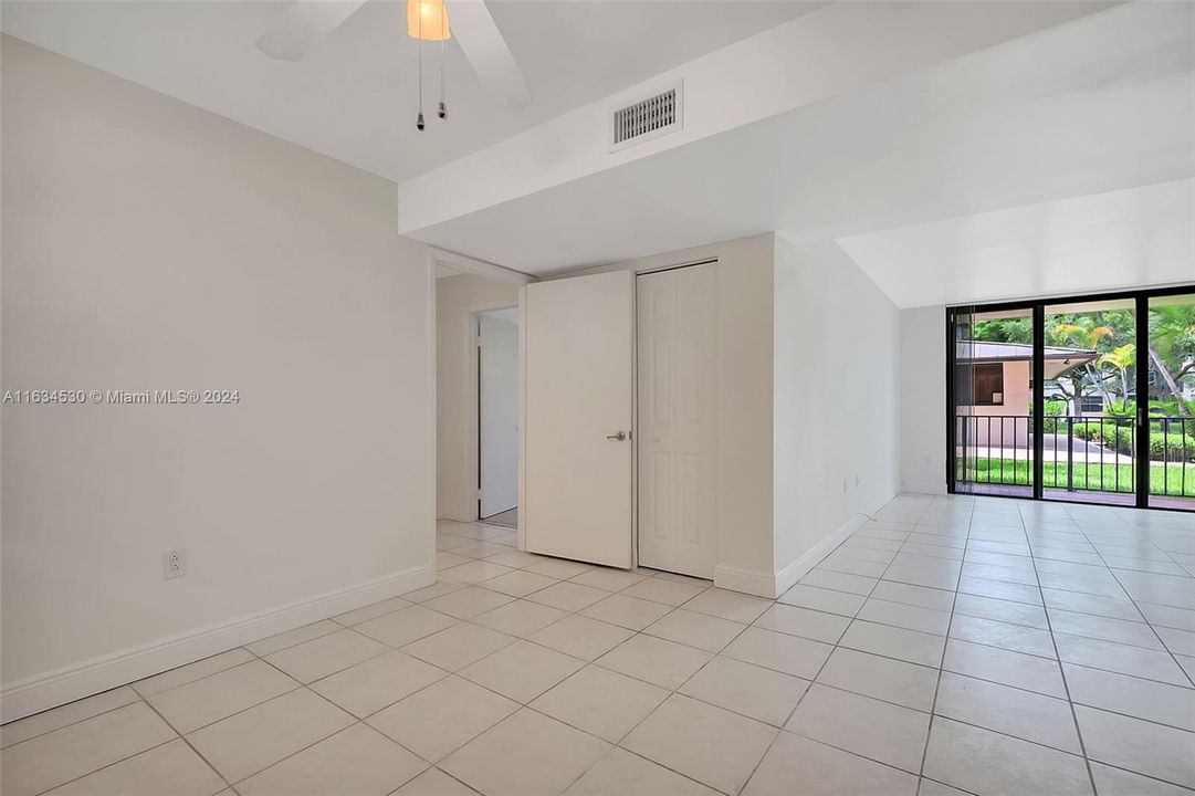 Active With Contract: $330,000 (2 beds, 2 baths, 1120 Square Feet)