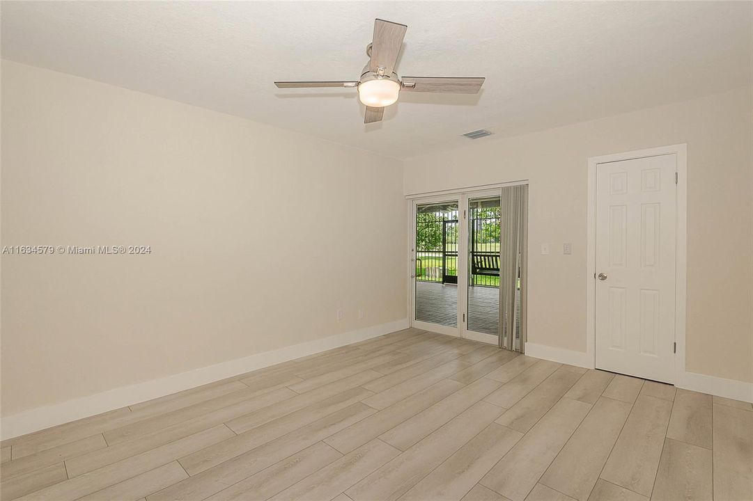 Active With Contract: $3,400 (3 beds, 2 baths, 1465 Square Feet)