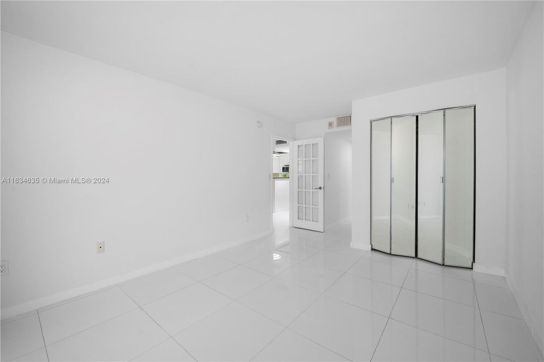 Vendido Recientemente: $340,000 (1 camas, 1 baños, 750 Pies cuadrados)