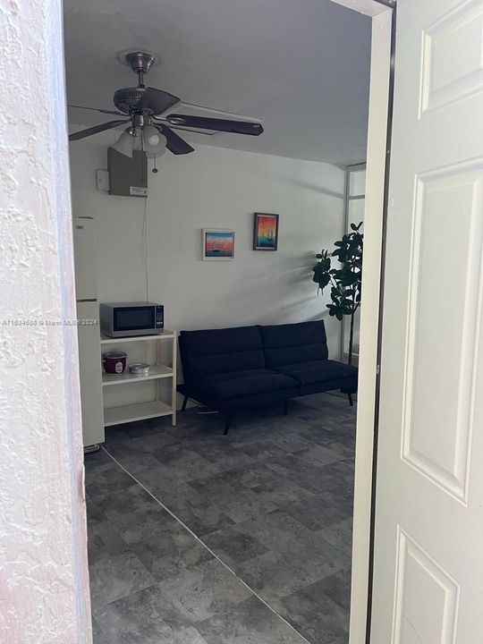 For Rent: $1,200 (1 beds, 1 baths, 0 Square Feet)