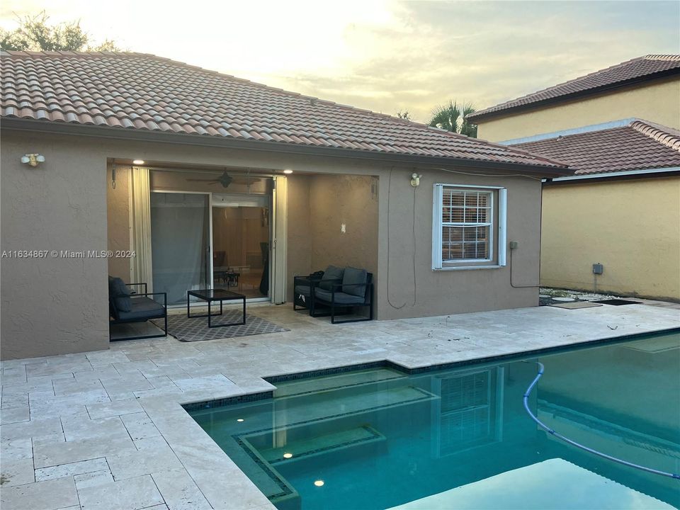 Recently Sold: $574,900 (3 beds, 2 baths, 1442 Square Feet)