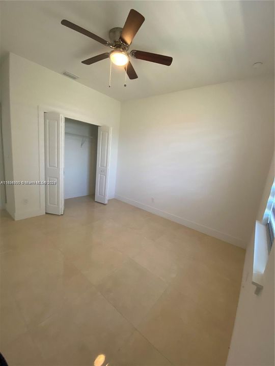 Recently Rented: $2,000 (3 beds, 2 baths, 1655 Square Feet)