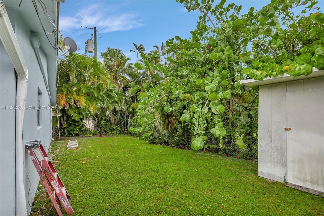 最近售出: $699,000 (0 贝兹, 0 浴室, 2327 平方英尺)