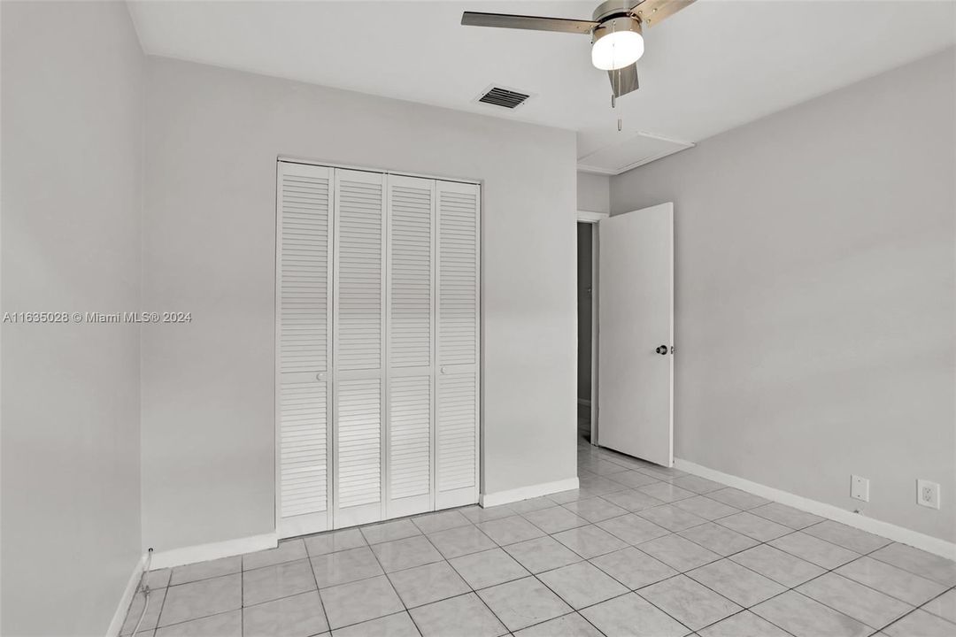 最近售出: $699,000 (0 贝兹, 0 浴室, 2327 平方英尺)