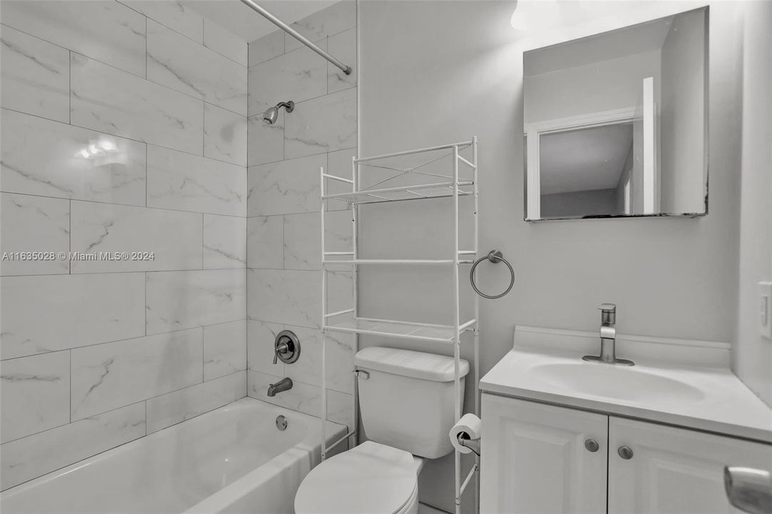 最近售出: $699,000 (0 贝兹, 0 浴室, 2327 平方英尺)