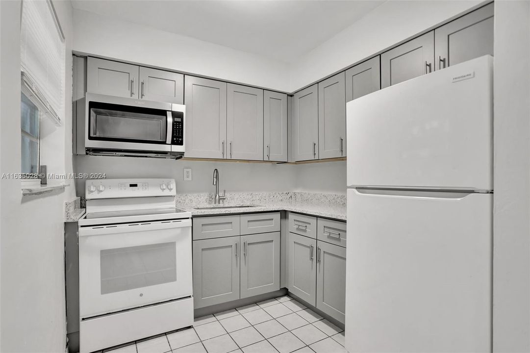 最近售出: $699,000 (0 贝兹, 0 浴室, 2327 平方英尺)