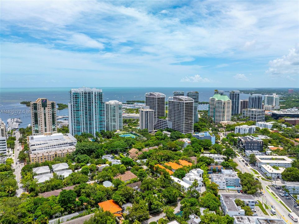 For Sale: $2,235,000 (3 beds, 3 baths, 2319 Square Feet)