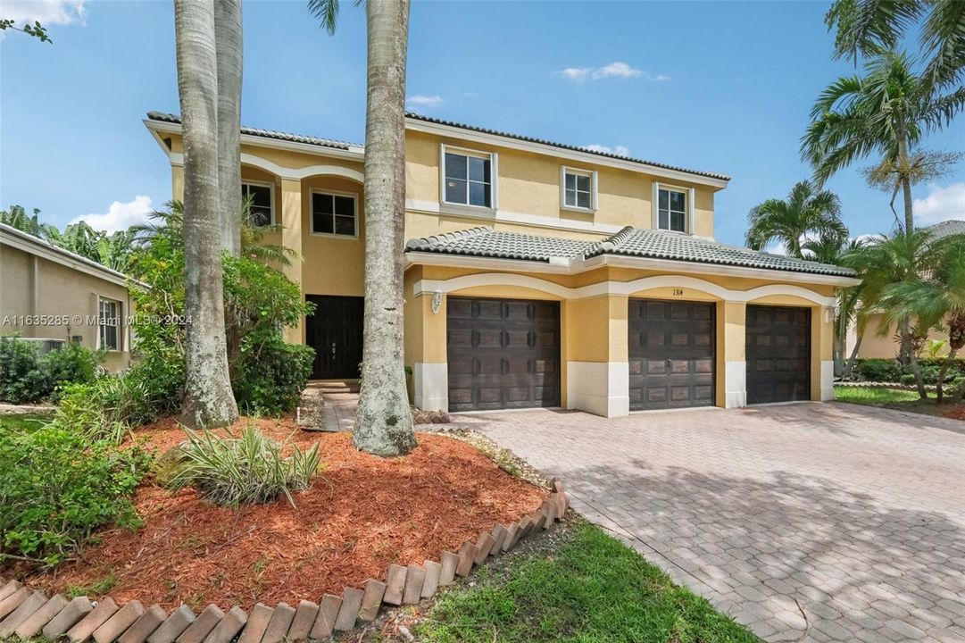 Recently Sold: $1,099,000 (5 beds, 4 baths, 3122 Square Feet)