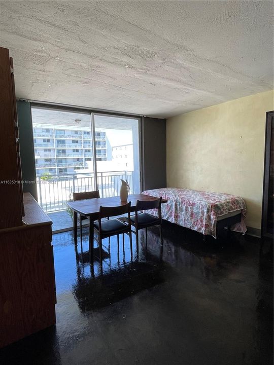 En Venta: $265,000 (1 camas, 1 baños, 748 Pies cuadrados)