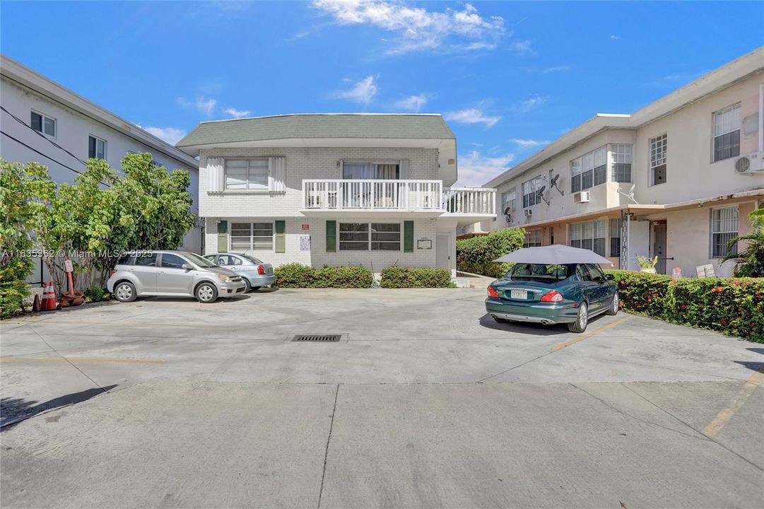 Recently Sold: $189,000 (1 beds, 1 baths, 475 Square Feet)