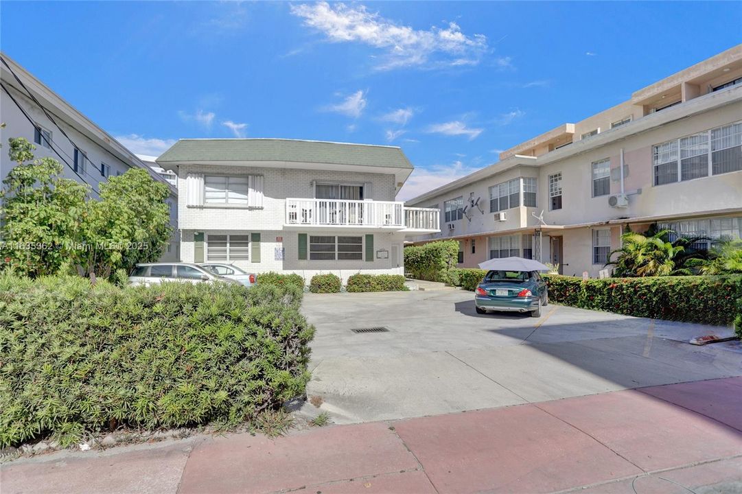 Recently Sold: $189,000 (1 beds, 1 baths, 475 Square Feet)