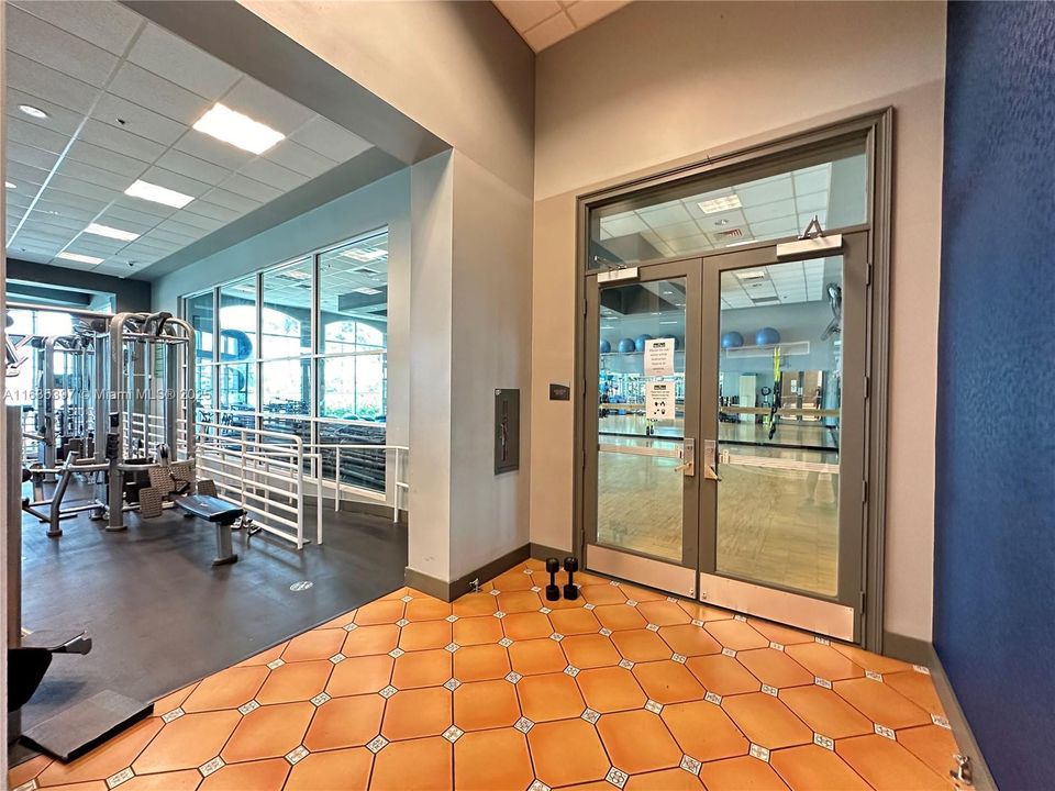 Recently Sold: $899,000 (4 beds, 2 baths, 2028 Square Feet)