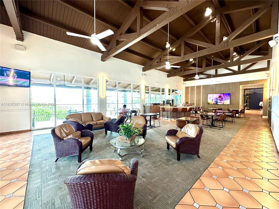 Recently Sold: $899,000 (4 beds, 2 baths, 2028 Square Feet)