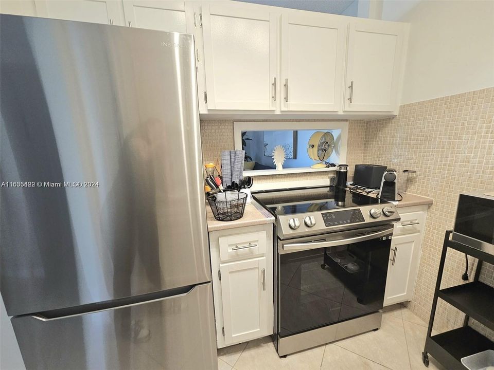 For Sale: $114,500 (1 beds, 1 baths, 625 Square Feet)