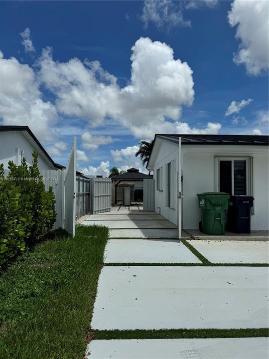 Active With Contract: $5,000 (4 beds, 2 baths, 0 Square Feet)