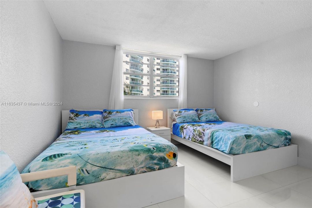 Recently Rented: $3,800 (2 beds, 2 baths, 1358 Square Feet)