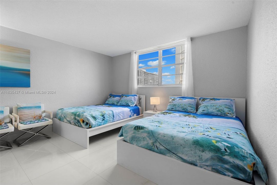 Recently Rented: $3,800 (2 beds, 2 baths, 1358 Square Feet)