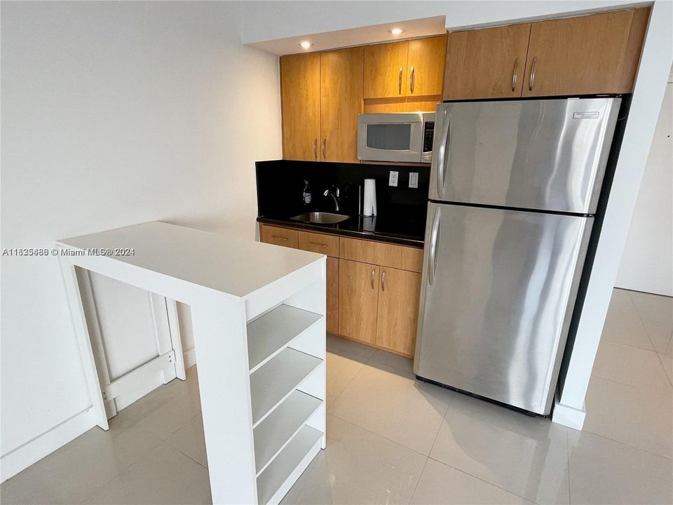 Activo con contrato: $199,000 (0 camas, 1 baños, 380 Pies cuadrados)