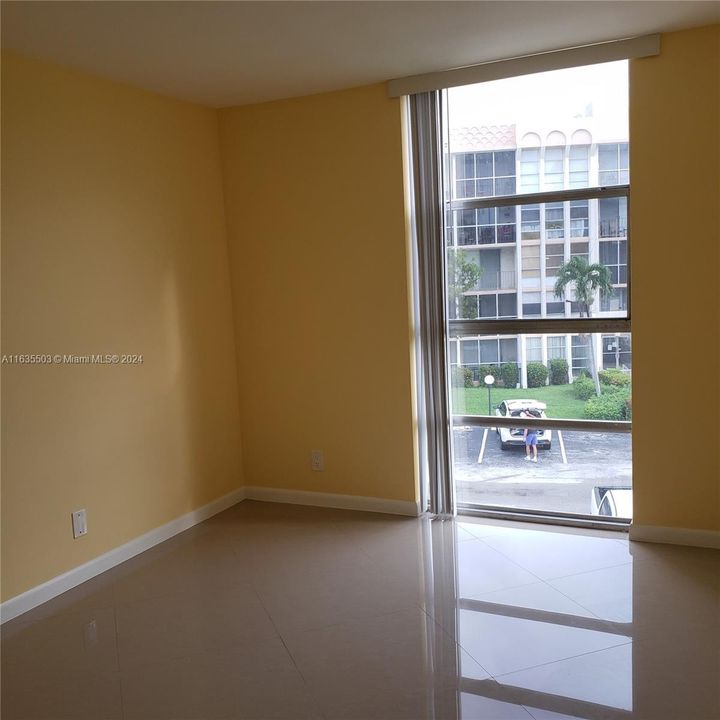 Recently Rented: $2,650 (2 beds, 2 baths, 1020 Square Feet)