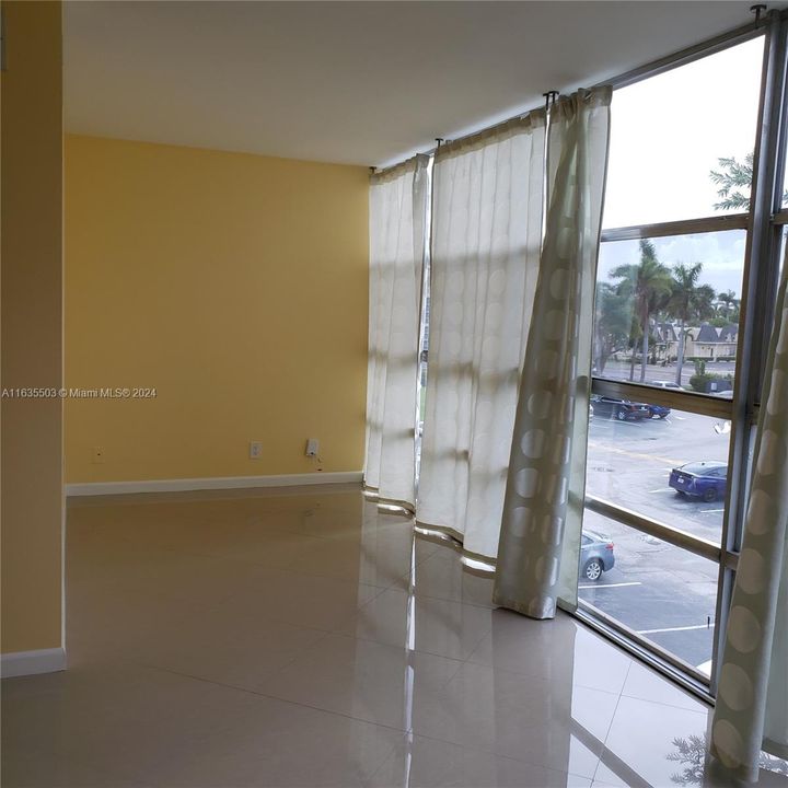 Recently Rented: $2,650 (2 beds, 2 baths, 1020 Square Feet)