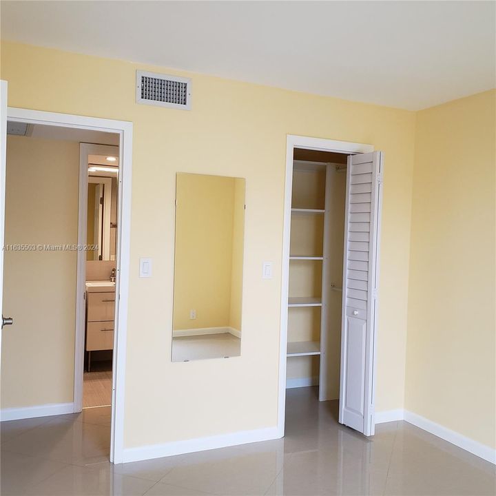 Recently Rented: $2,650 (2 beds, 2 baths, 1020 Square Feet)