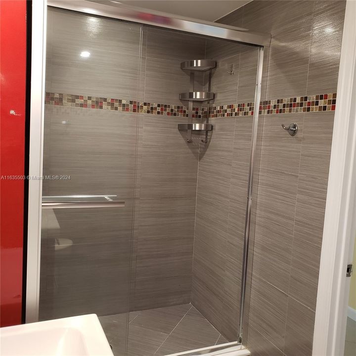 Recently Rented: $2,650 (2 beds, 2 baths, 1020 Square Feet)