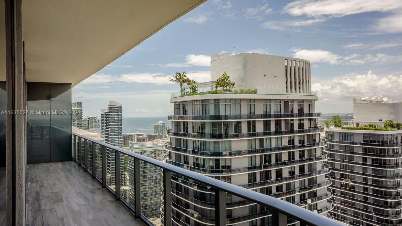 最近租的: $7,900 (3 贝兹, 3 浴室, 1450 平方英尺)