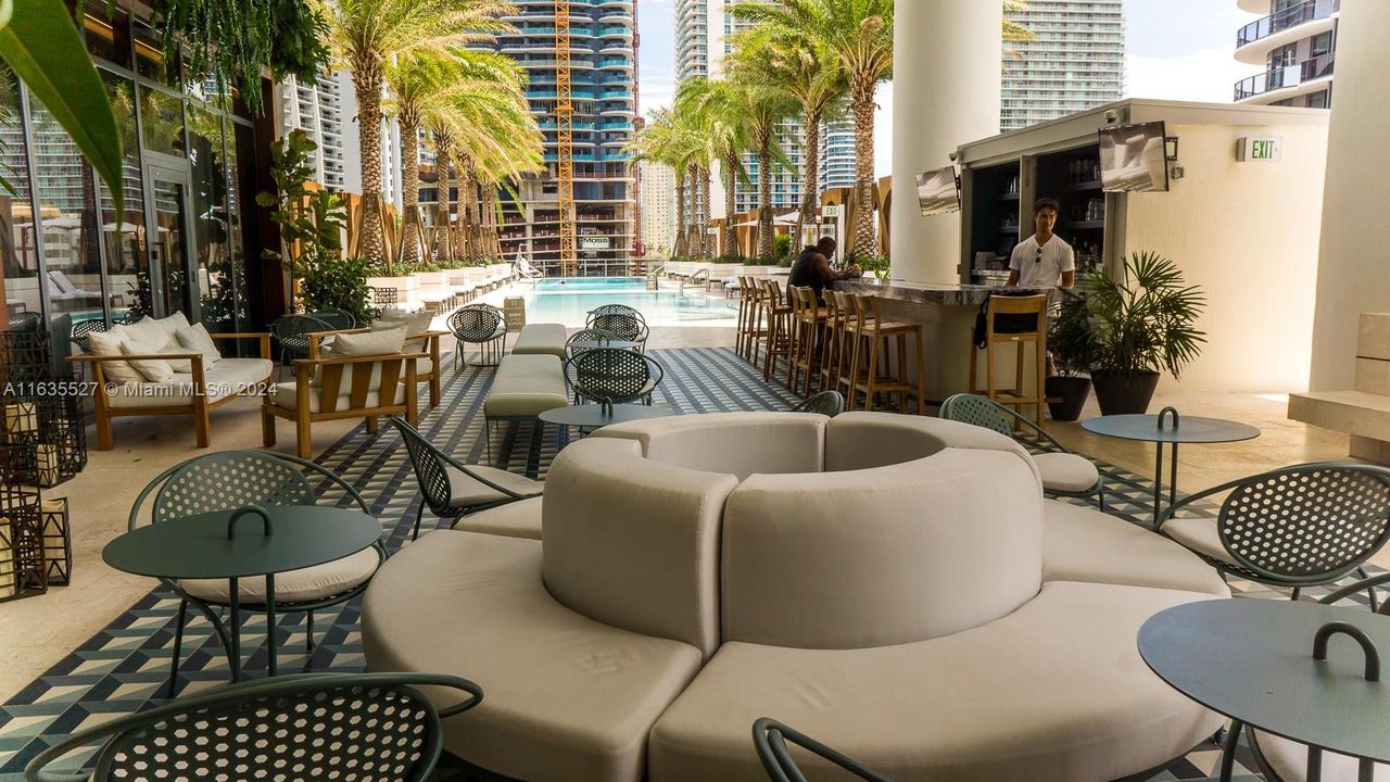 最近租的: $7,900 (3 贝兹, 3 浴室, 1450 平方英尺)