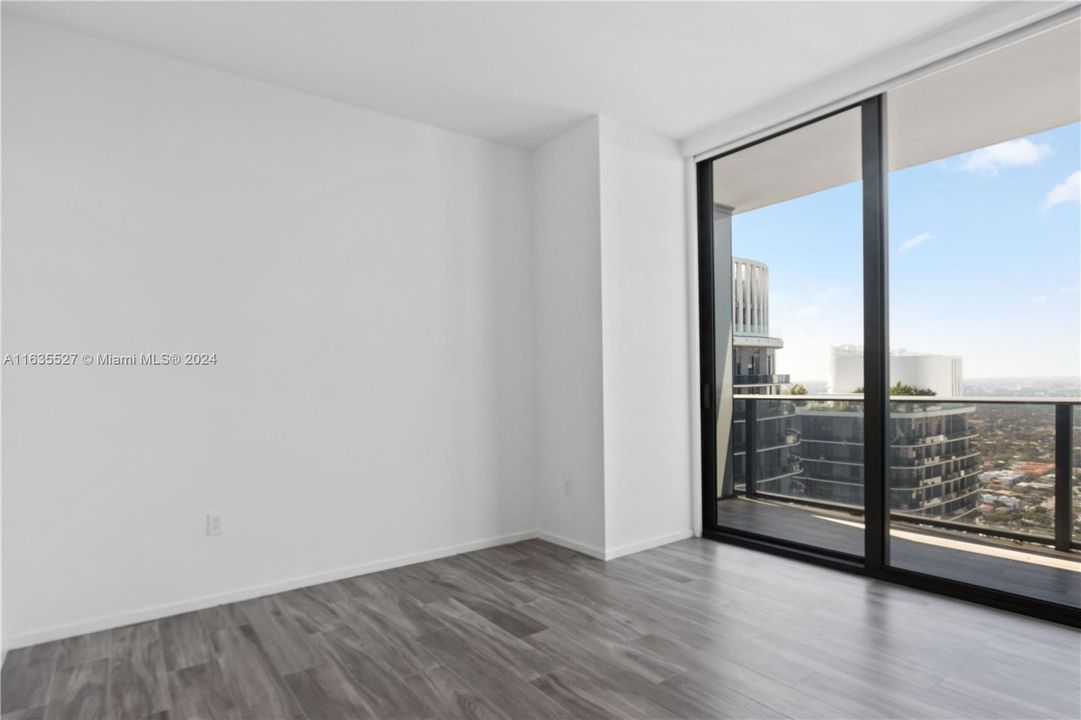 最近租的: $7,900 (3 贝兹, 3 浴室, 1450 平方英尺)