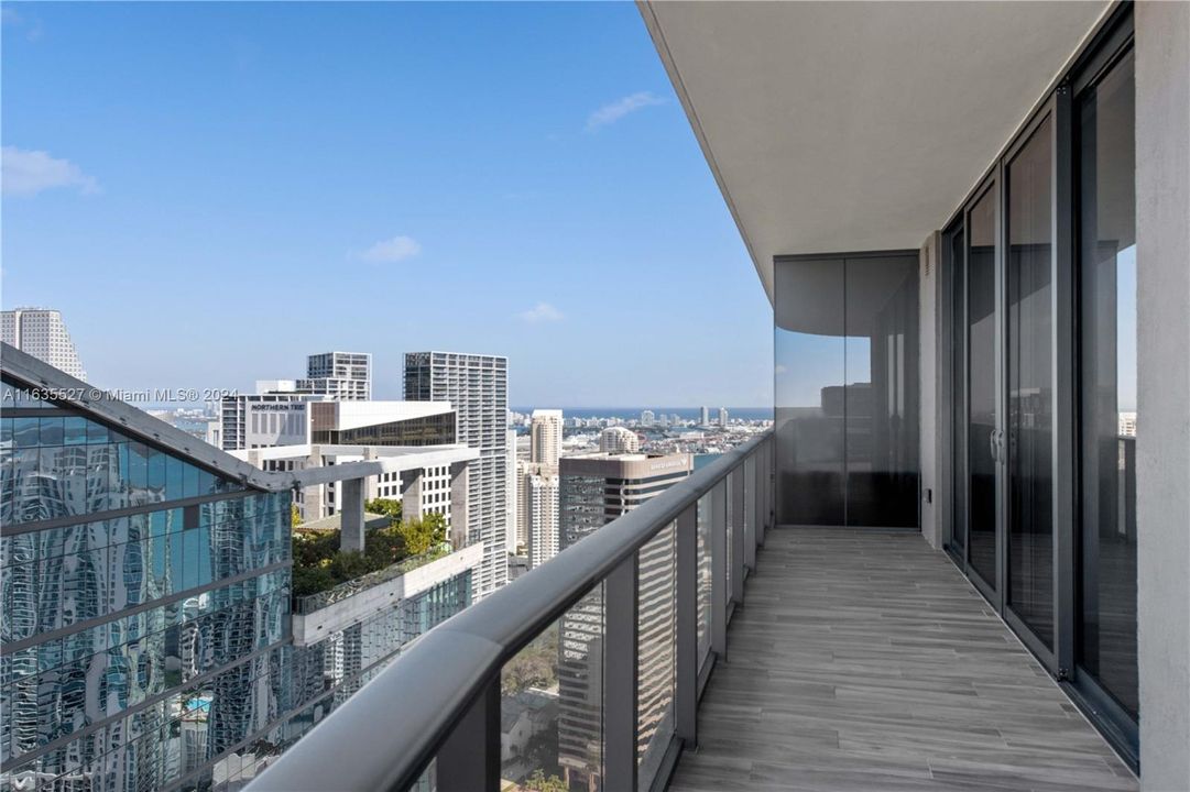 最近租的: $7,900 (3 贝兹, 3 浴室, 1450 平方英尺)