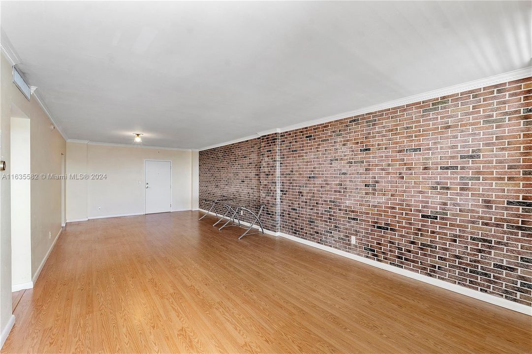 Chicago Brick Wall in living Room