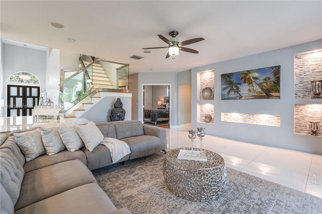 Active With Contract: $899,000 (4 beds, 3 baths, 3077 Square Feet)