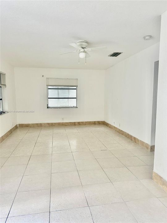 For Rent: $2,000 (2 beds, 2 baths, 2513 Square Feet)