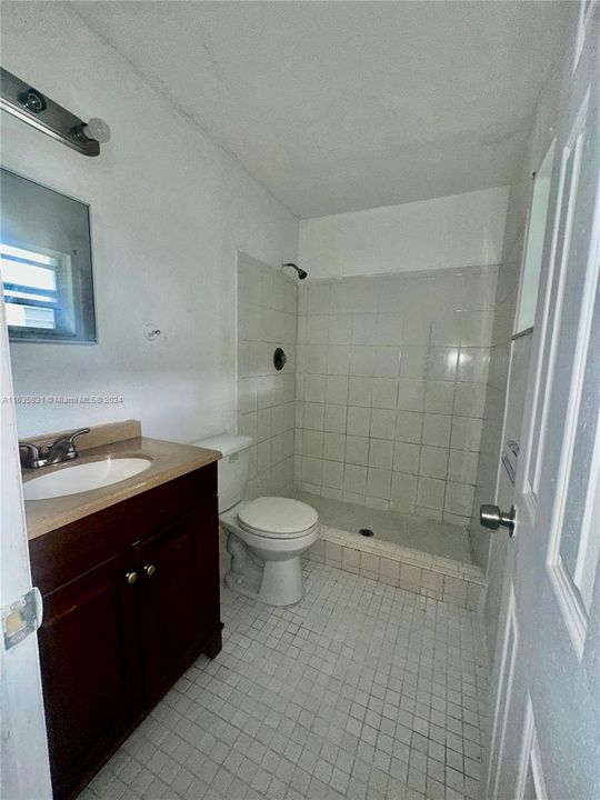 For Rent: $2,000 (2 beds, 2 baths, 2513 Square Feet)