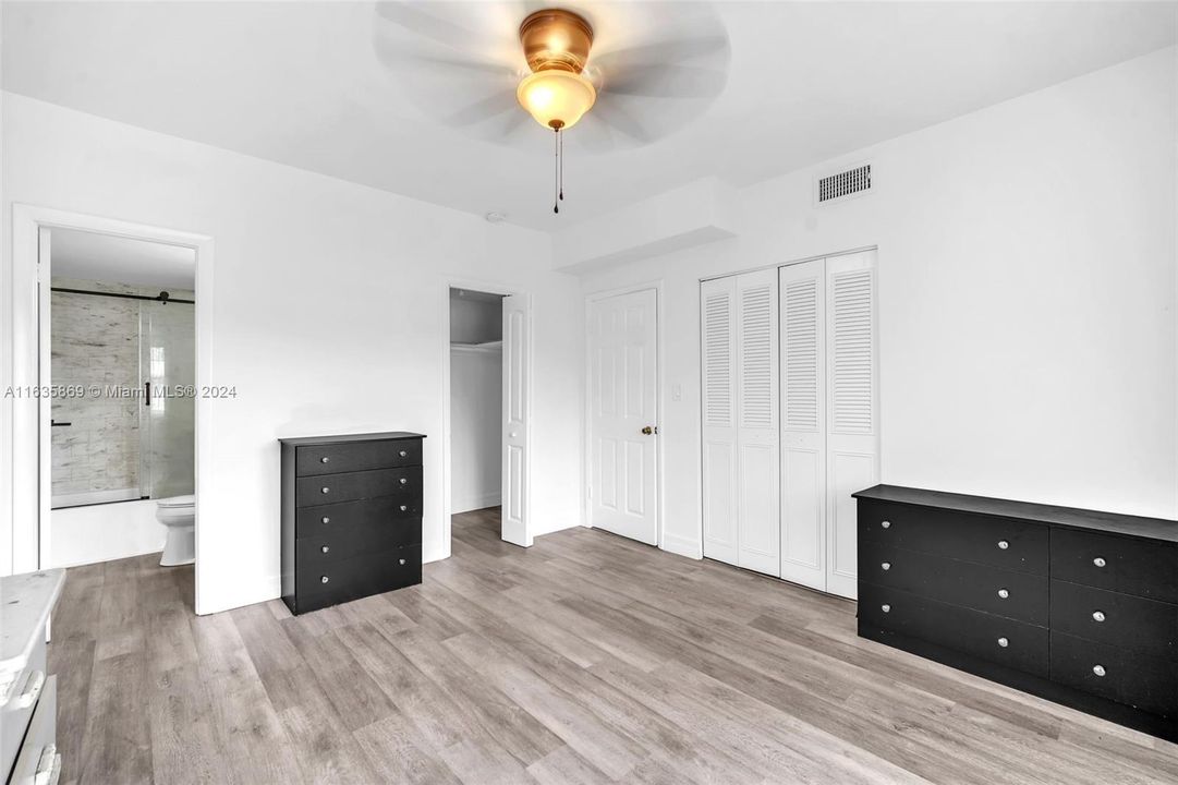 Recently Sold: $280,000 (2 beds, 2 baths, 1025 Square Feet)