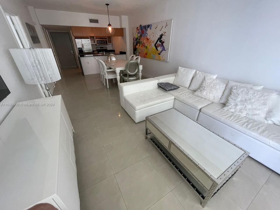 En Venta: $375,000 (1 camas, 1 baños, 825 Pies cuadrados)