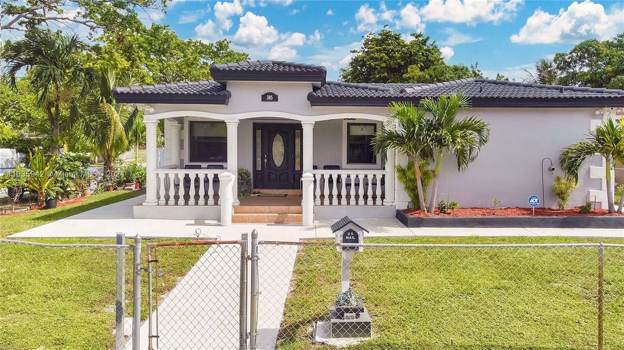 Recently Sold: $561,000 (3 beds, 2 baths, 1770 Square Feet)