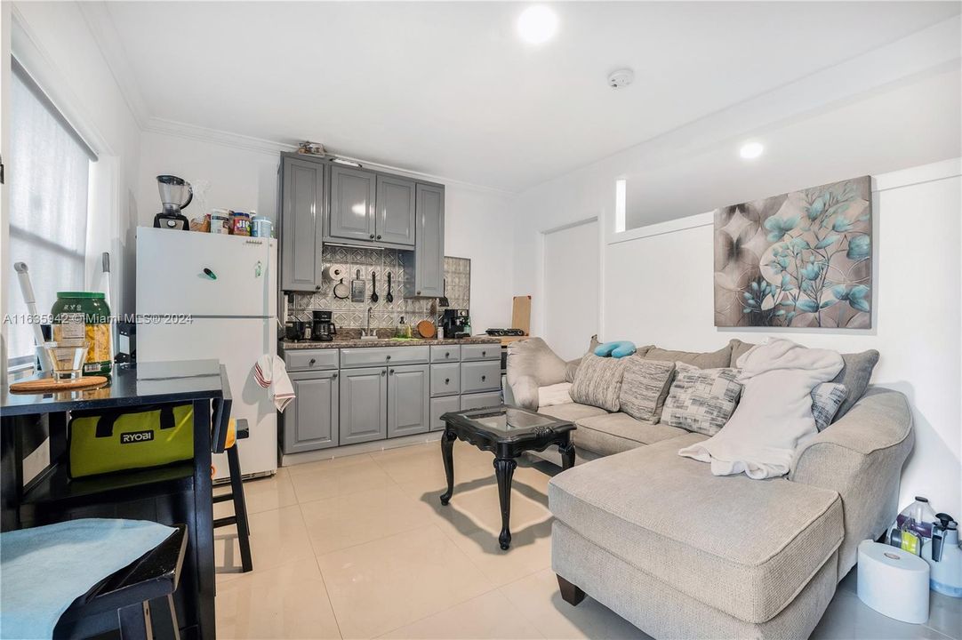 Active With Contract: $561,000 (3 beds, 2 baths, 1770 Square Feet)