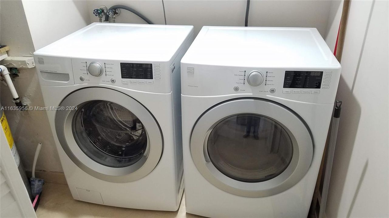 New washer & Dryer