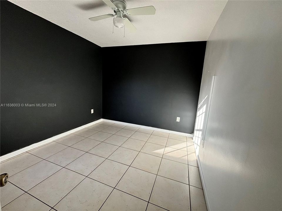 Recently Rented: $3,500 (3 beds, 2 baths, 1607 Square Feet)