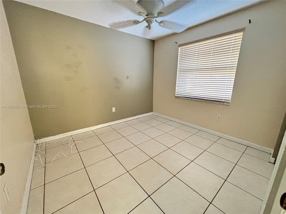 Recently Rented: $3,500 (3 beds, 2 baths, 1607 Square Feet)