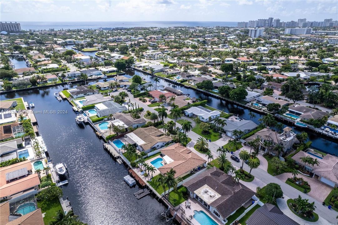 Active With Contract: $1,599,000 (4 beds, 3 baths, 1874 Square Feet)