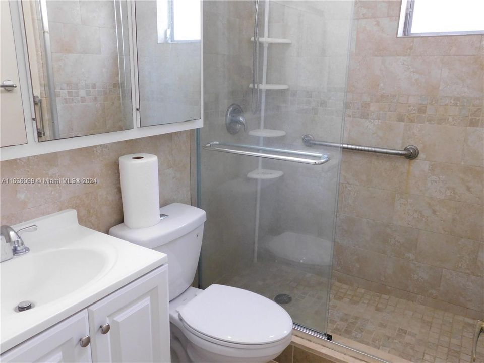 Recently Sold: $659,000 (3 beds, 2 baths, 1365 Square Feet)