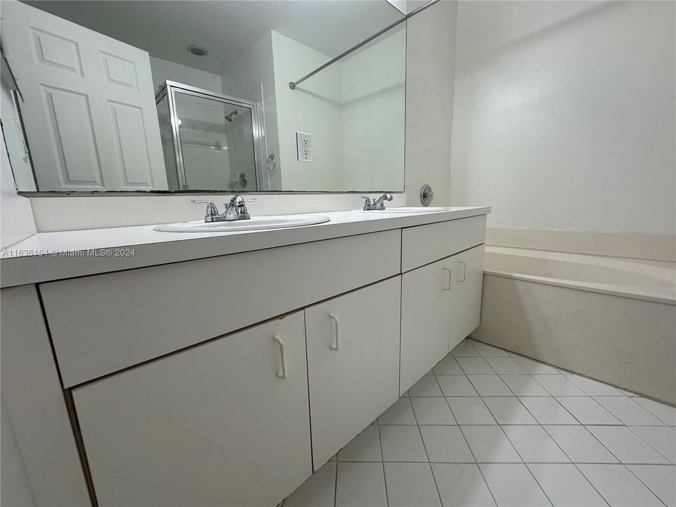 Active With Contract: $3,450 (3 beds, 2 baths, 1744 Square Feet)