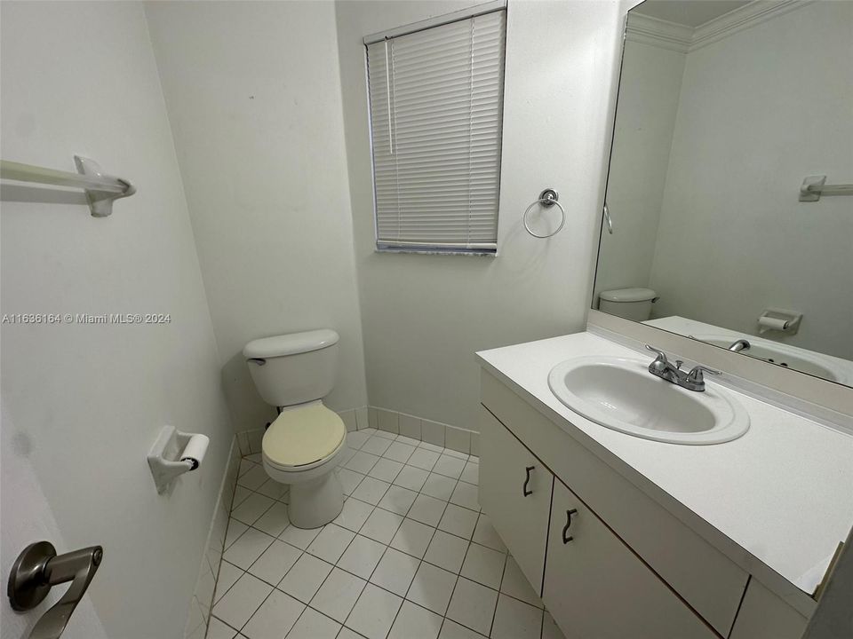 Active With Contract: $3,450 (3 beds, 2 baths, 1744 Square Feet)