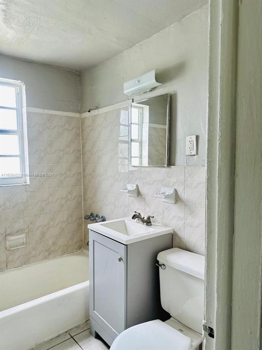 最近租的: $1,650 (1 贝兹, 1 浴室, 0 平方英尺)