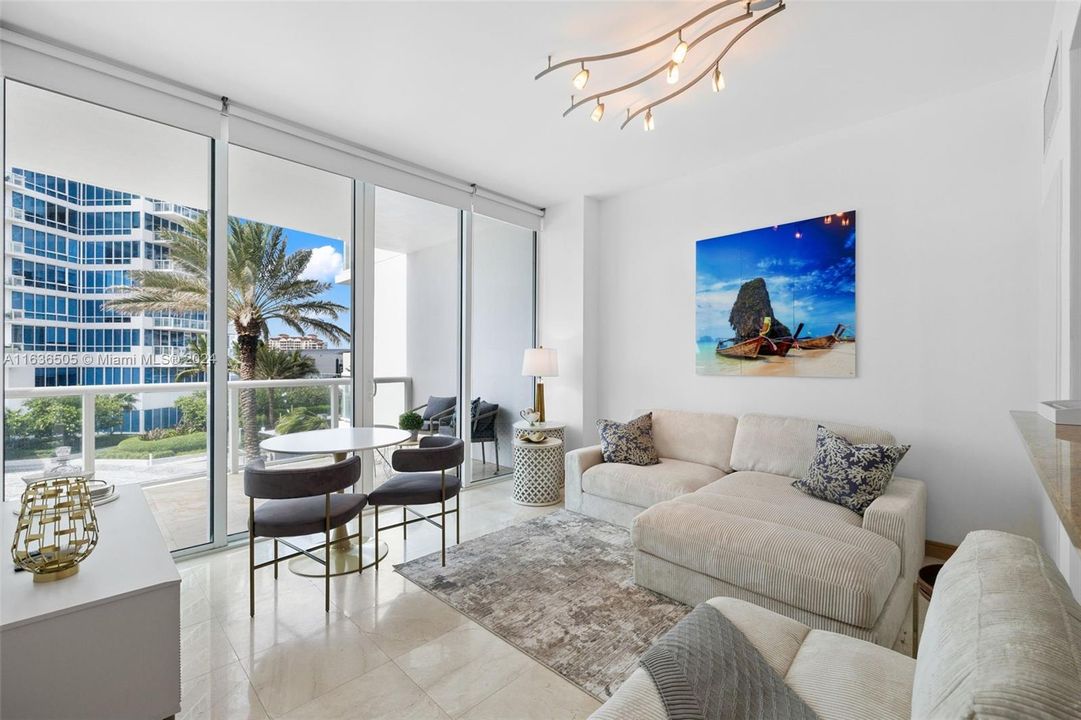 Recently Rented: $9,500 (1 beds, 1 baths, 609 Square Feet)