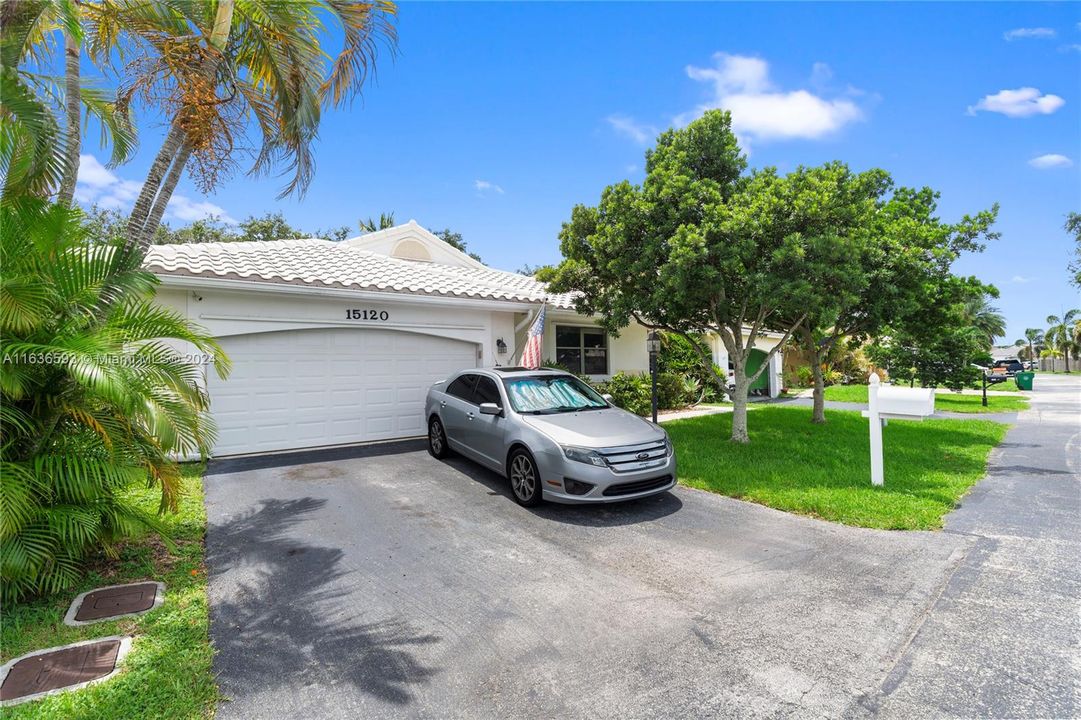 Recently Sold: $580,000 (3 beds, 2 baths, 1546 Square Feet)