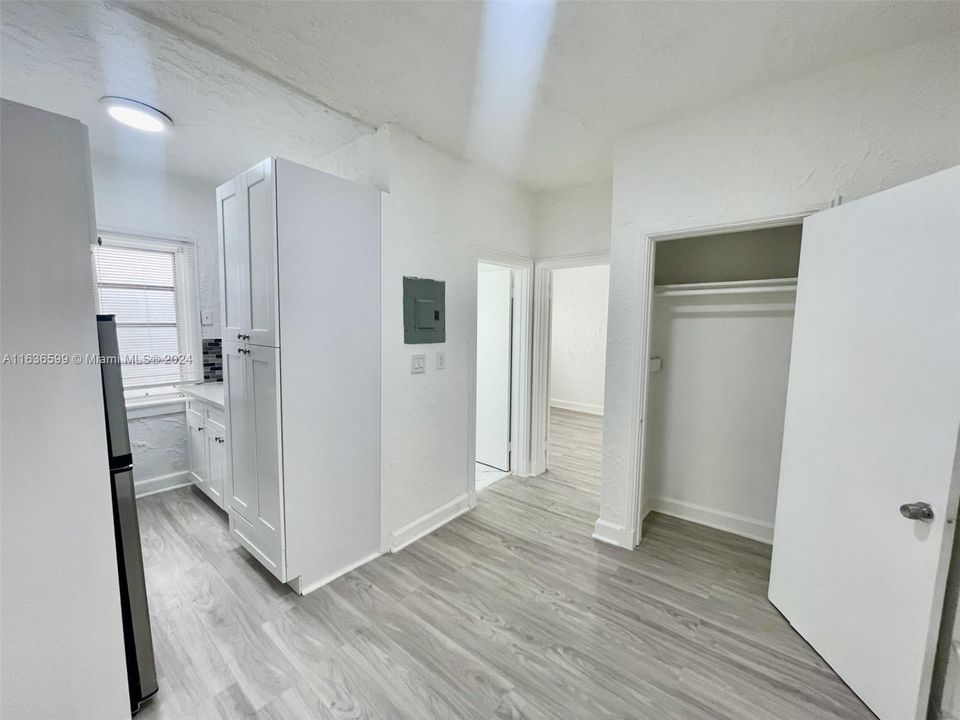 Recently Rented: $2,100 (1 beds, 1 baths, 700 Square Feet)