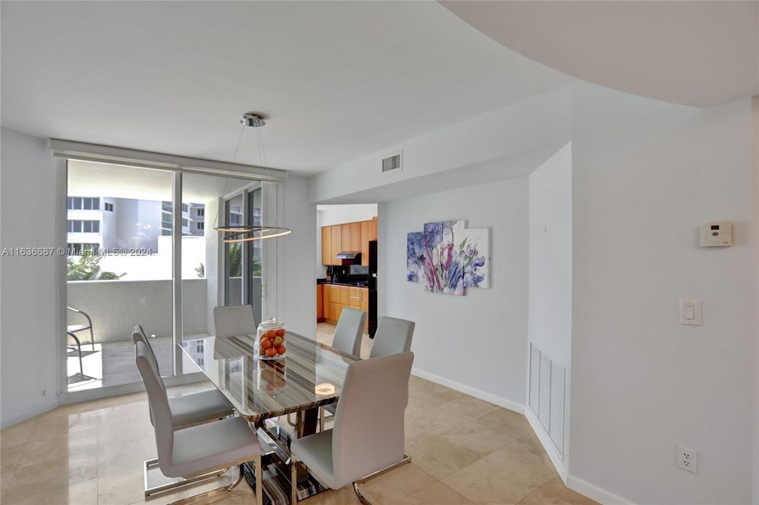 Active With Contract: $1,250,000 (2 beds, 2 baths, 1900 Square Feet)